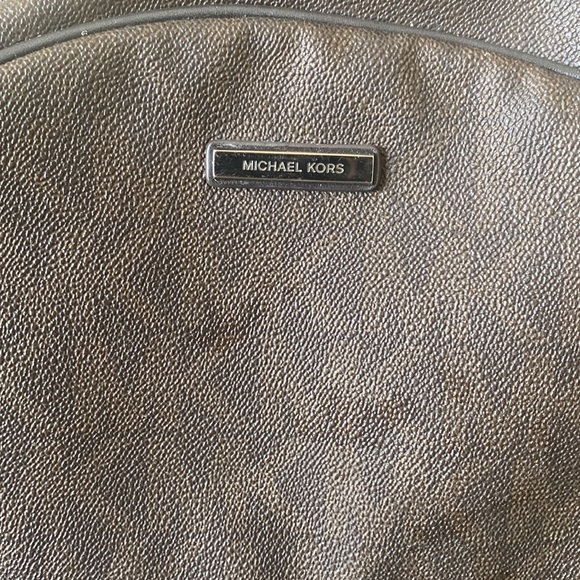 Michael Kors Signature Back Pack (Brown) w/Silver Hardware. - Picture 3 of 11